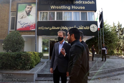 کلیپی از حضور سفیر نروژ در ایران در محل کمپ تیم های ملی کشتی  (فیلم)